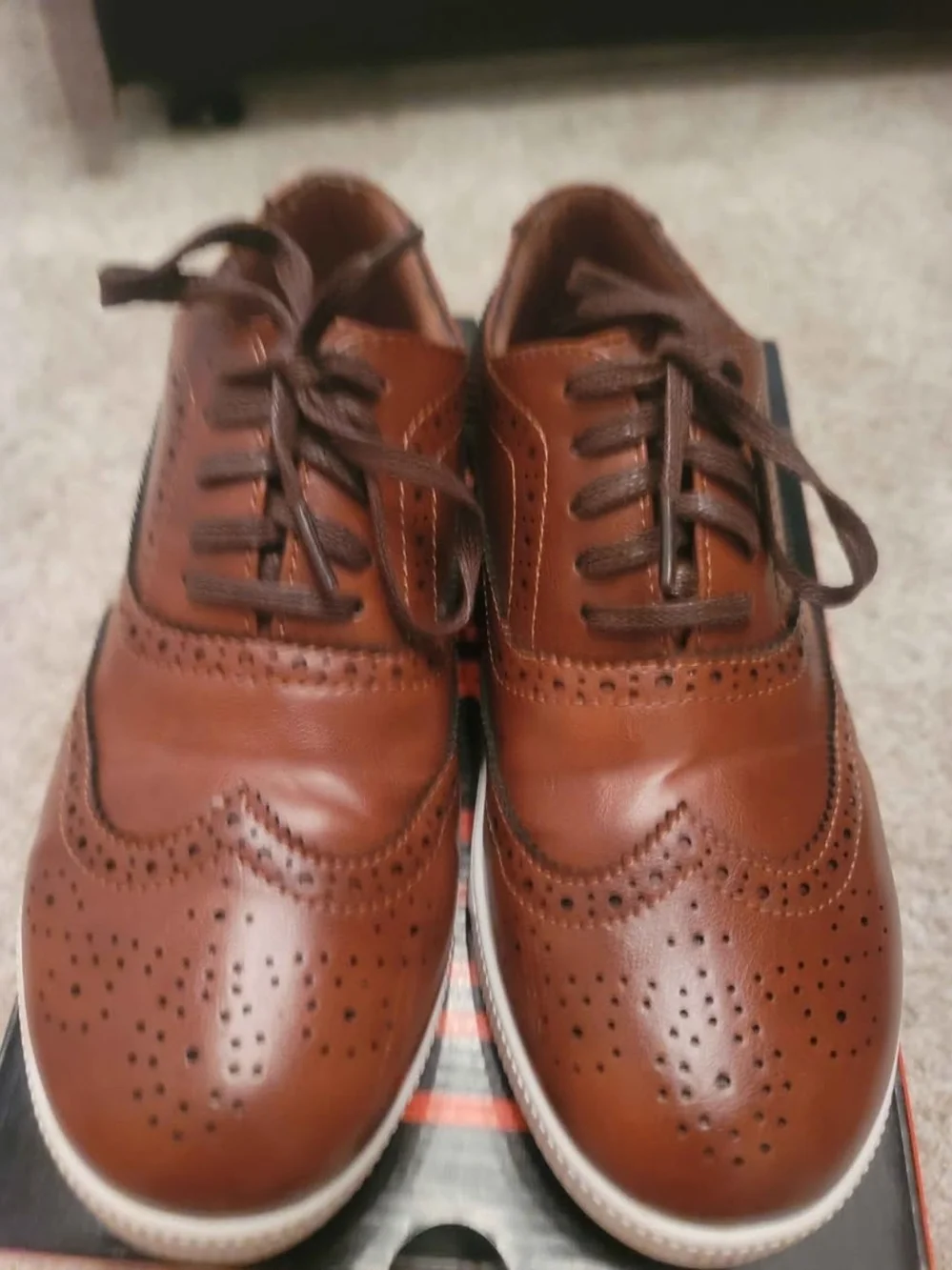 Boys Deer Stags Jagger Cognac Wingtip Sneakers/dress shoe Size 5M.